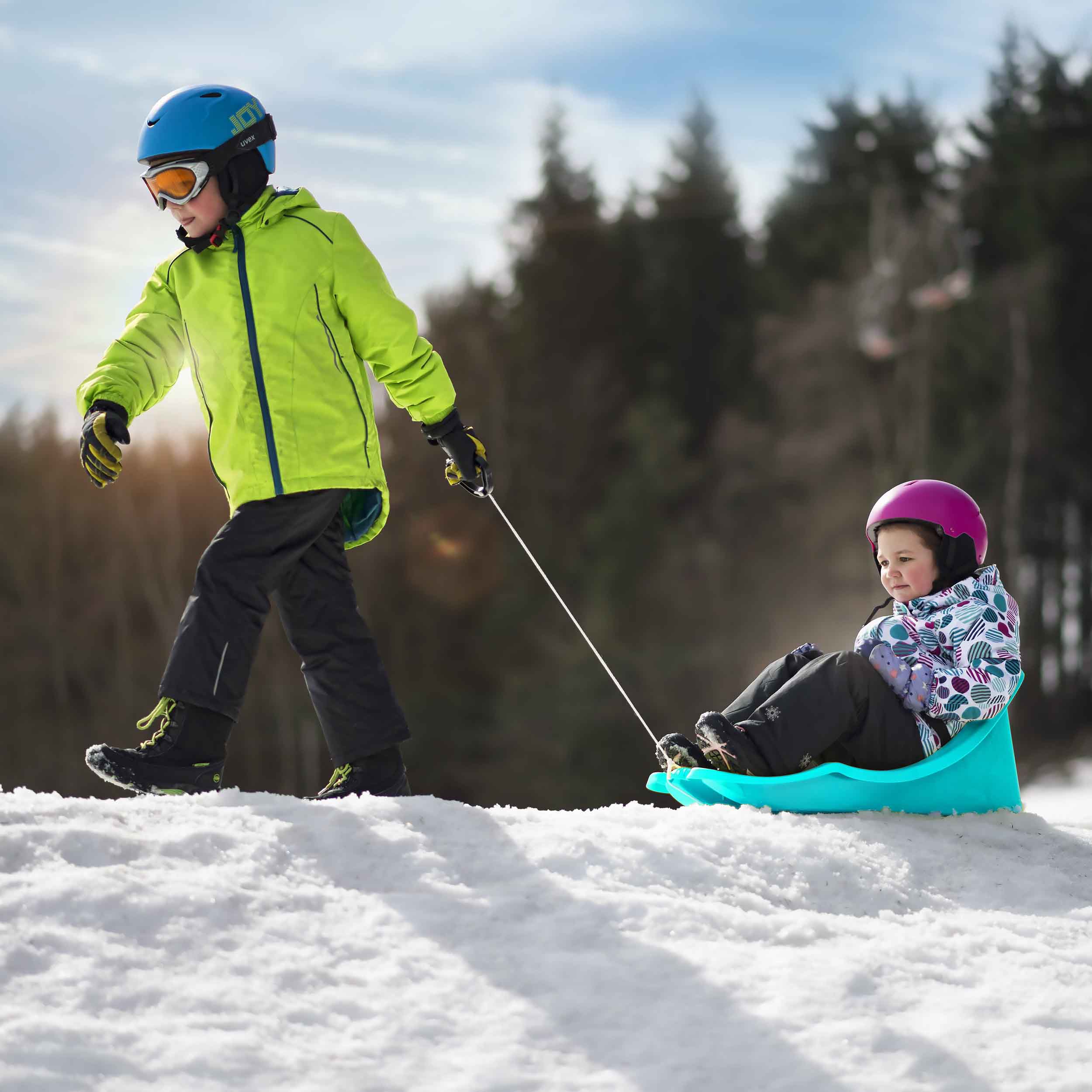Baby sled with safety harness and pull rope Powershot