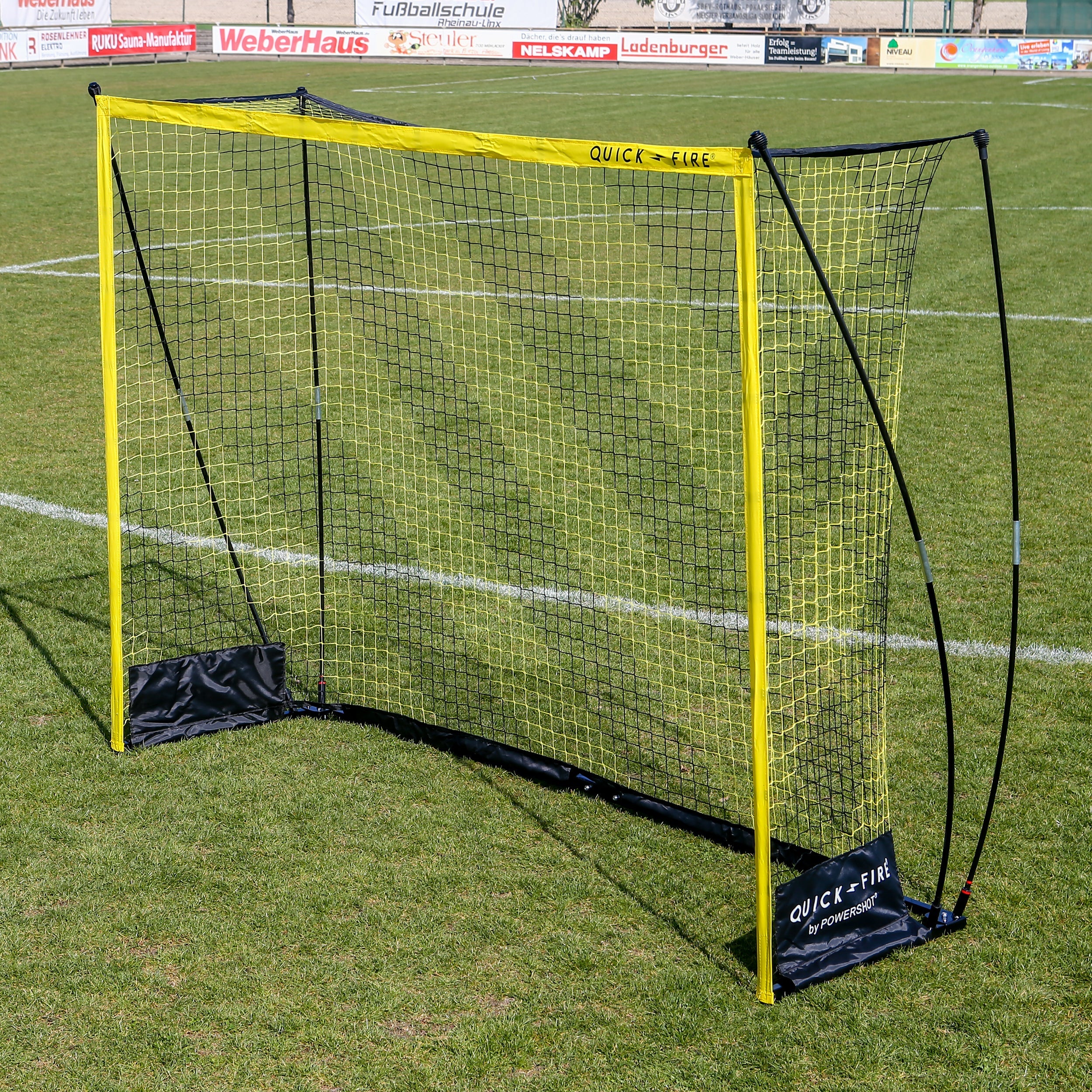 QuickFire® Self-weighted goal - 3m x 2m Powershot