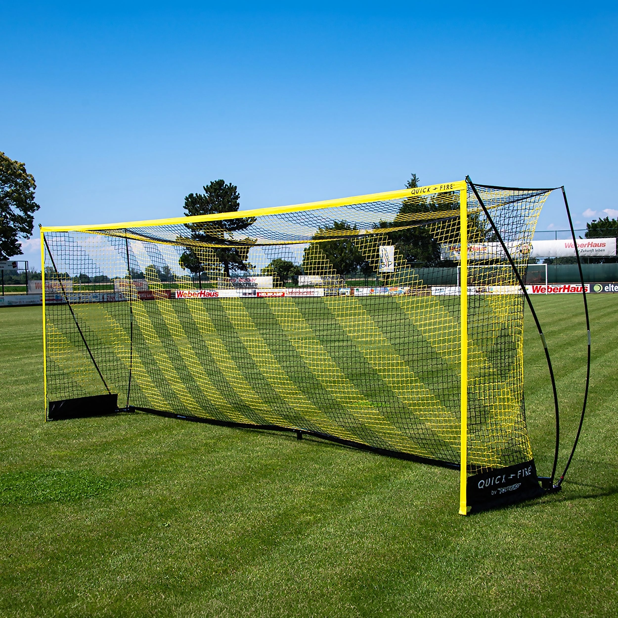 QuickFire® Self-weighted goal - 6m x 2.10m Powershot