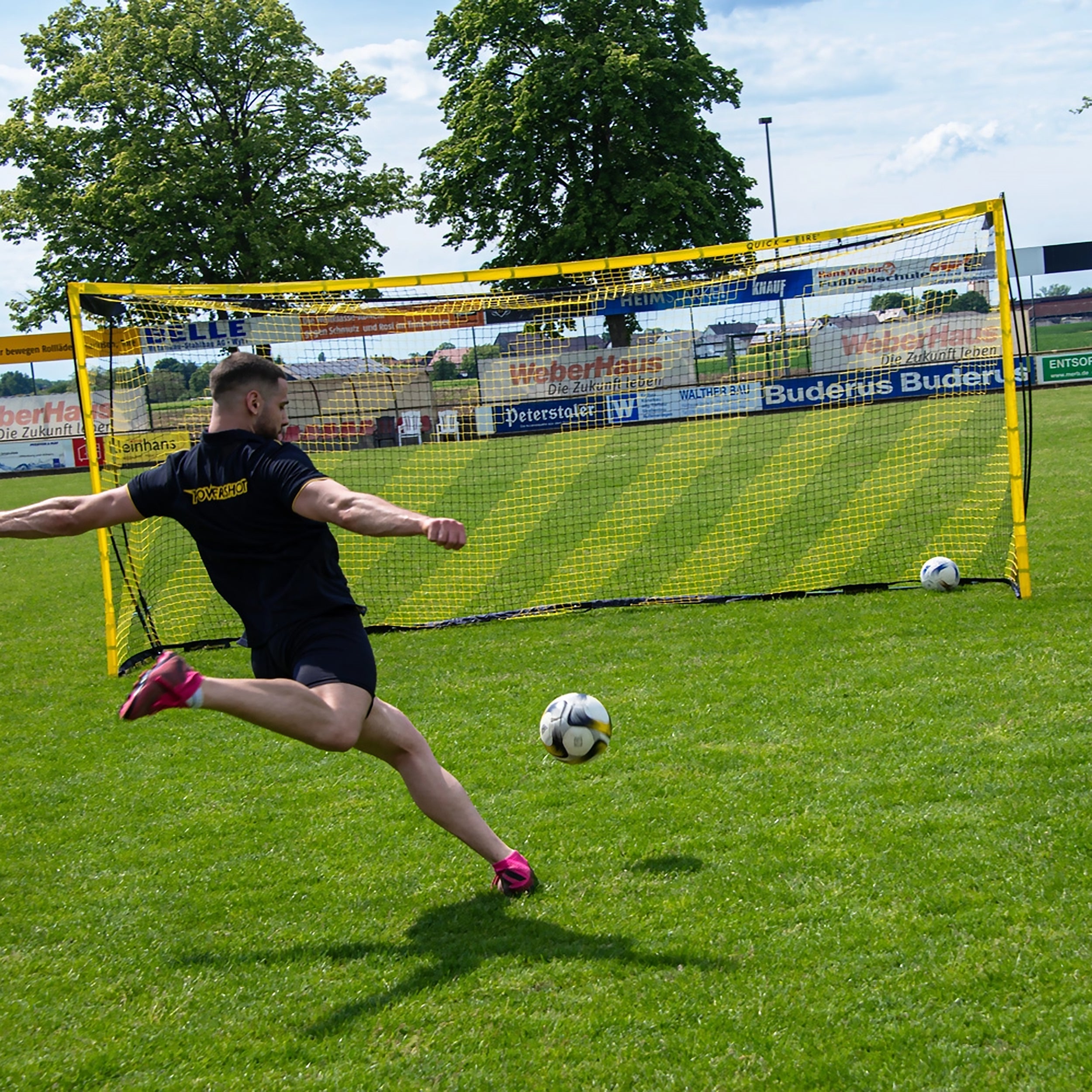 QuickFire® football goal – 3.6 or 4.9m x 1.8 or 2.1m - Multisize Powershot