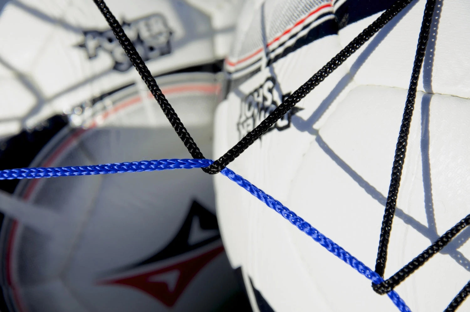 Ball storage net holds 12 balls