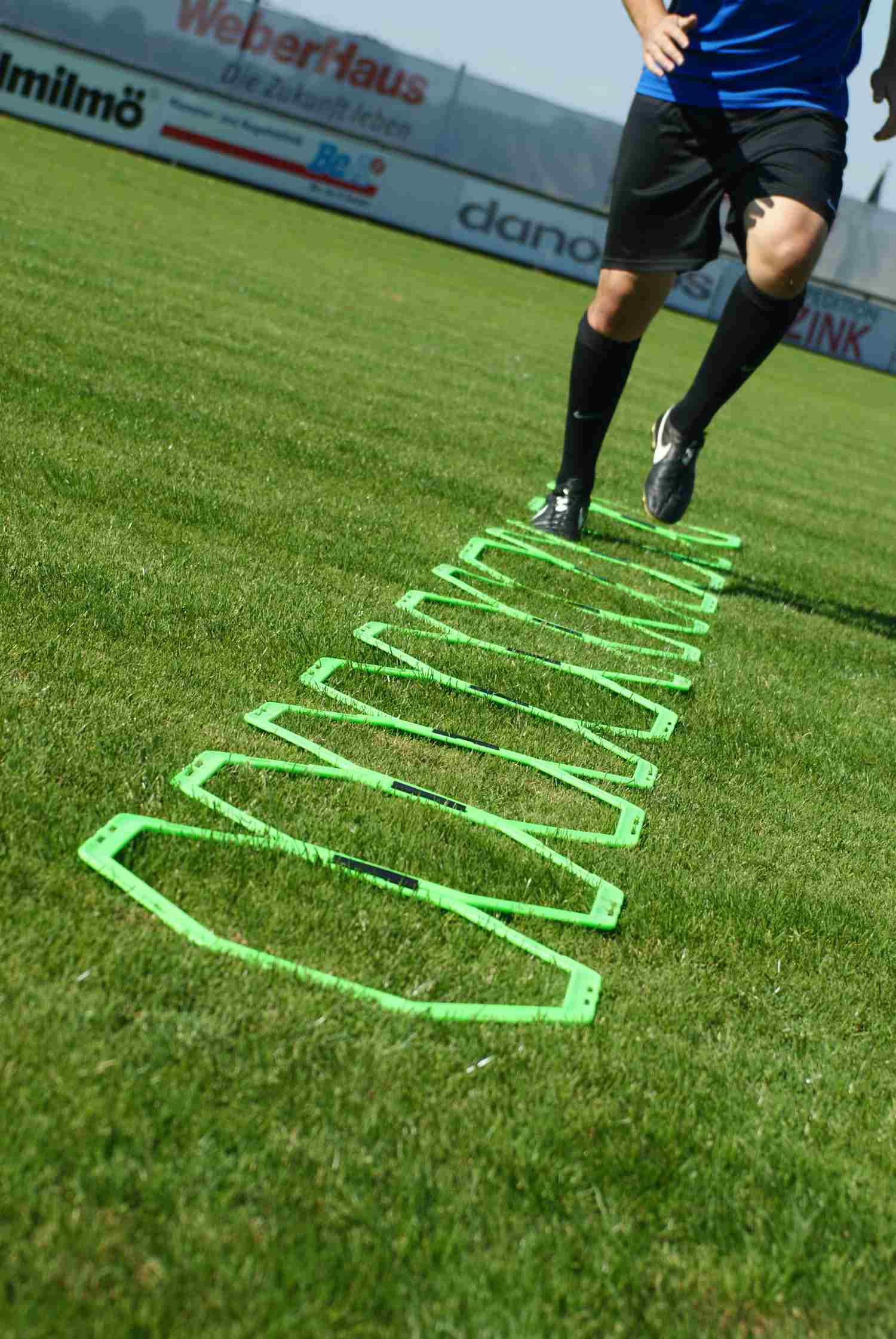 Octagonal agility ladder with carry bag