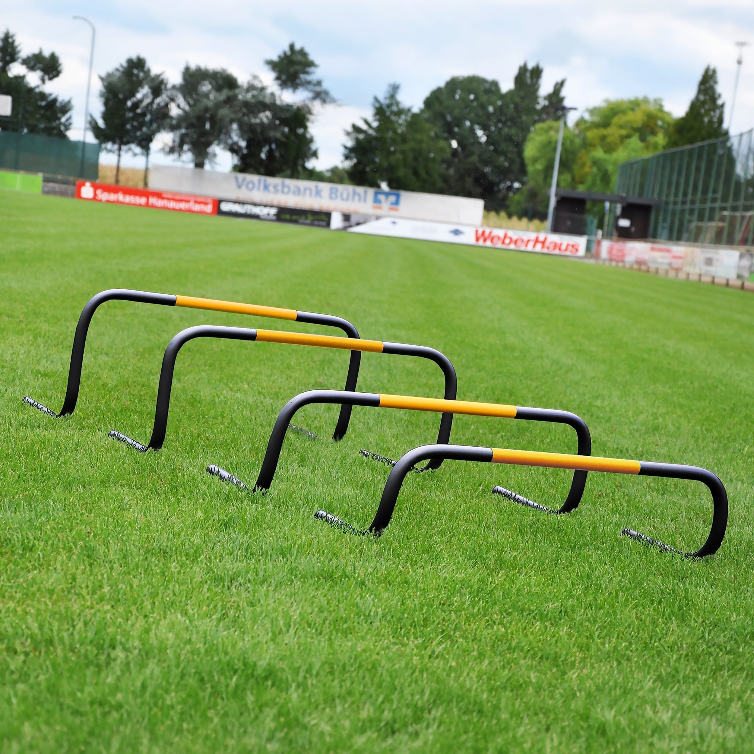 Set of 6 Self-Return Training Hurdles – 20cm