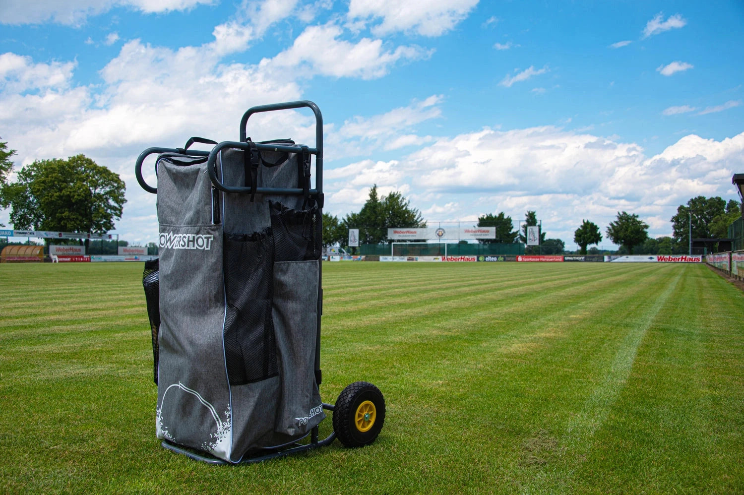 Robust transport cart for balls and training equipment Powershot
