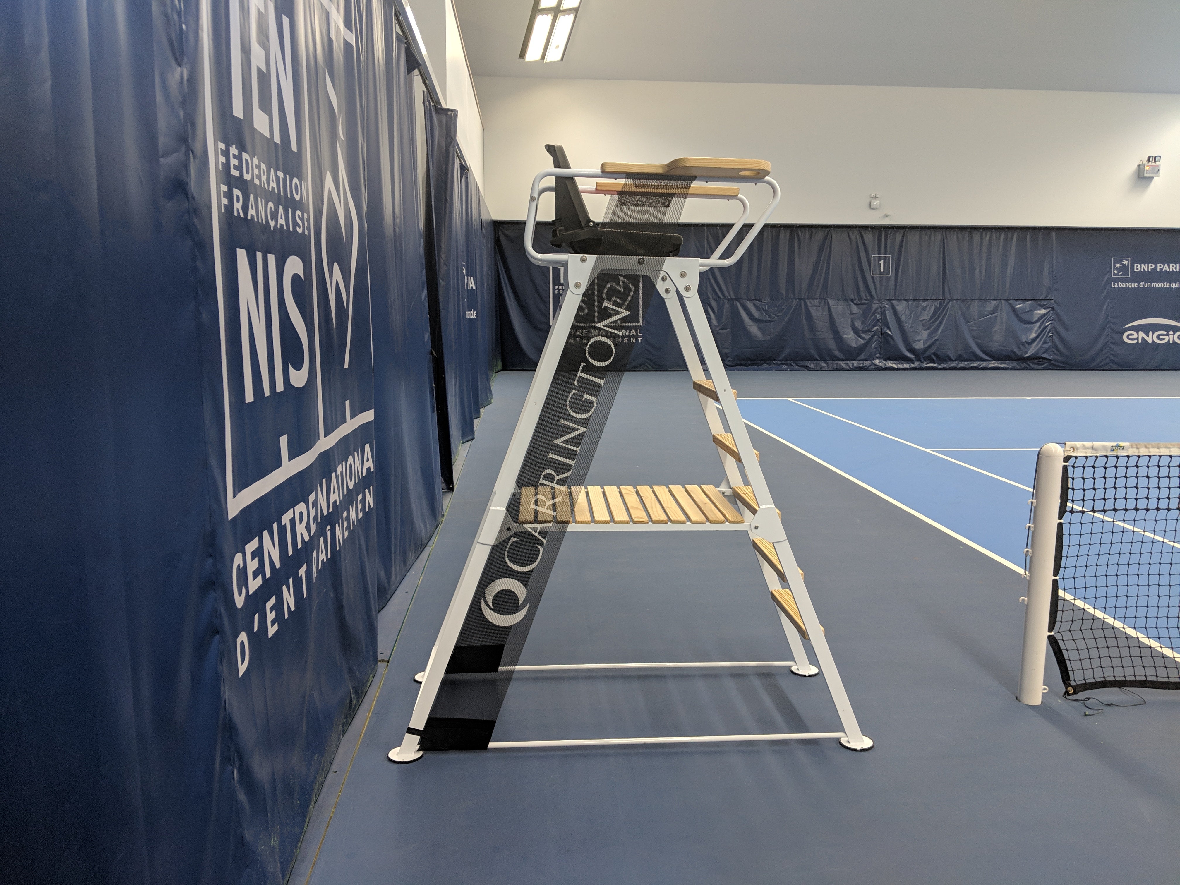 Ultra competition referee chair - 182cm seat height