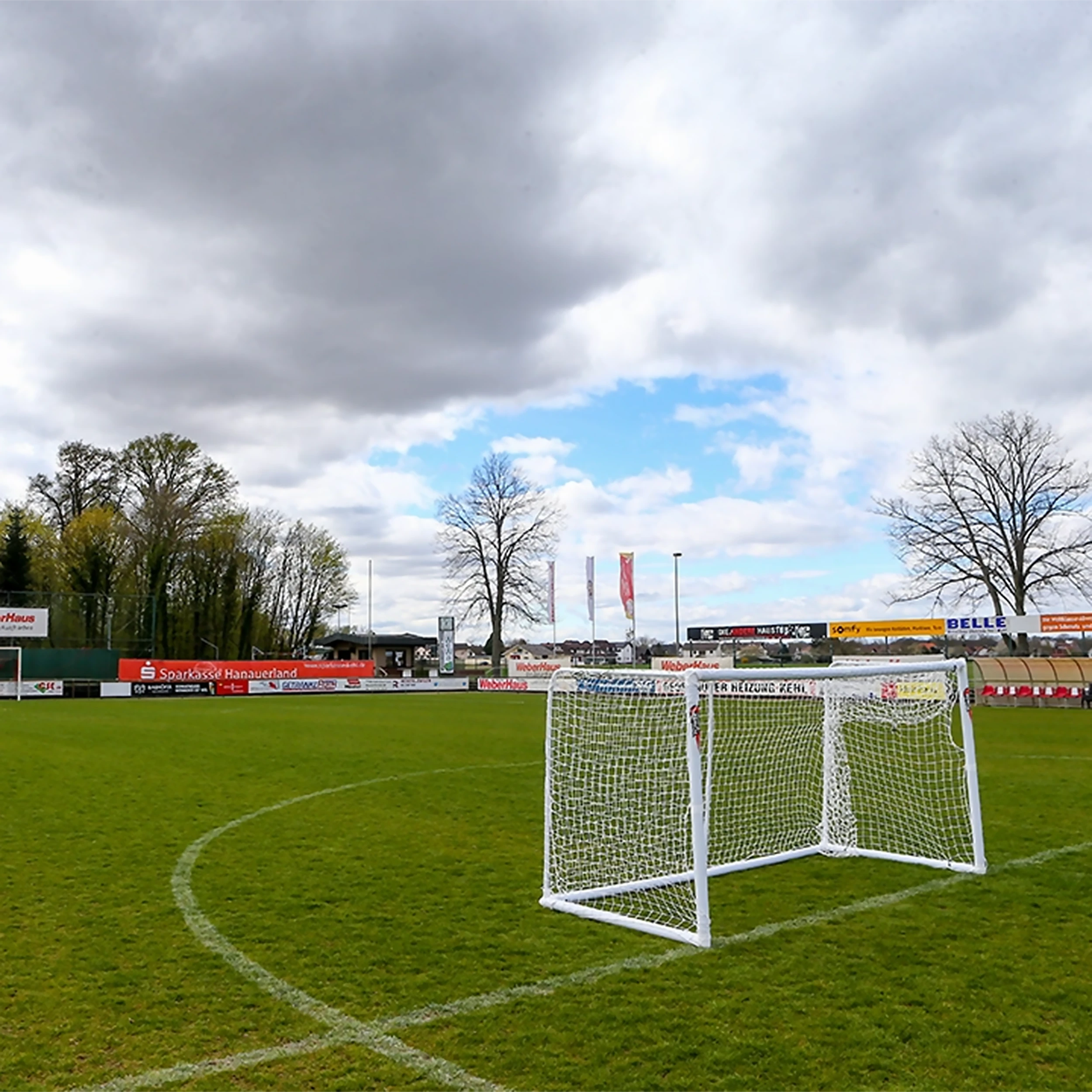 STADIUM Modular football goal - 4m x 1.5m and 3m x 1.5m - uPVC - White Powershot