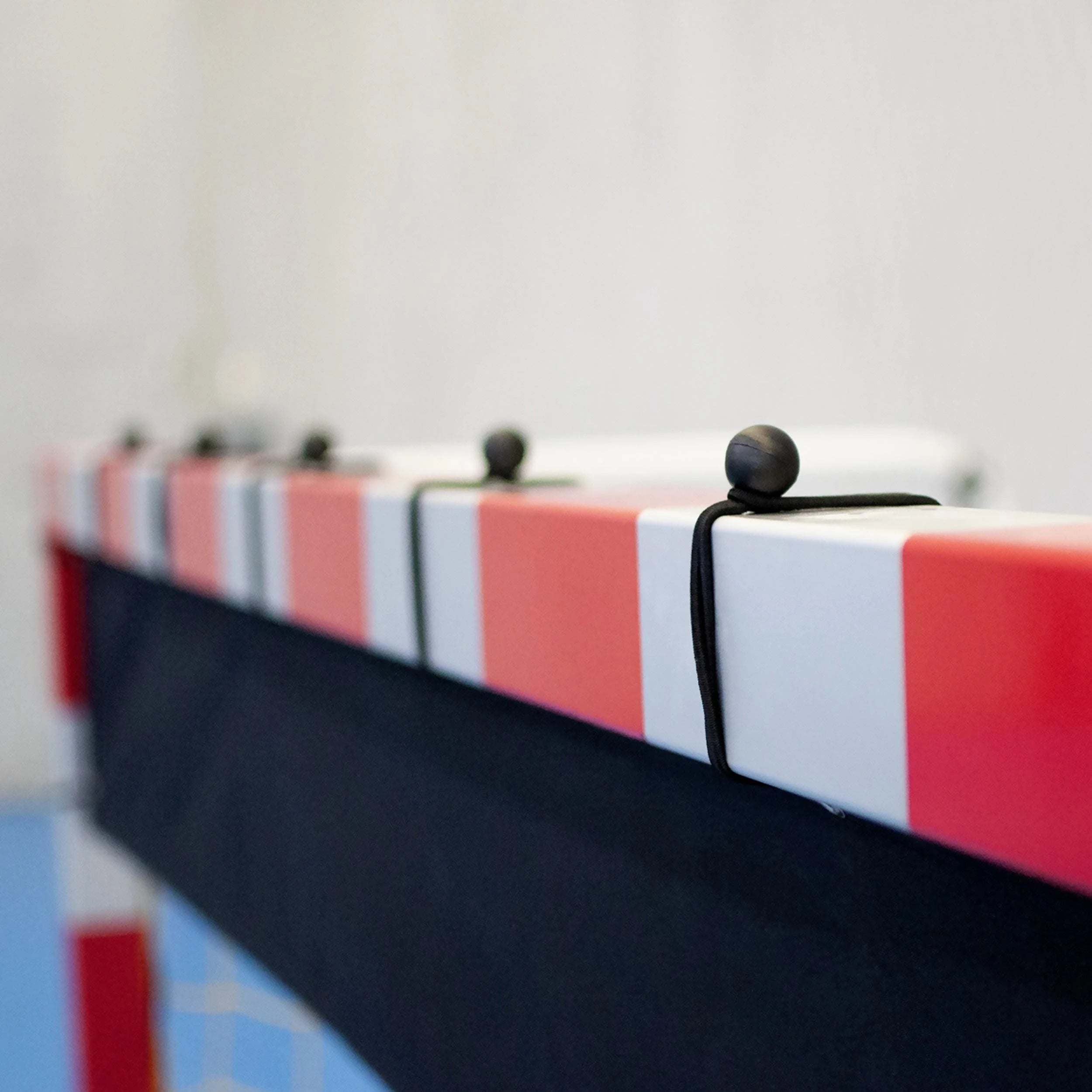 Polyester handball goal reducer