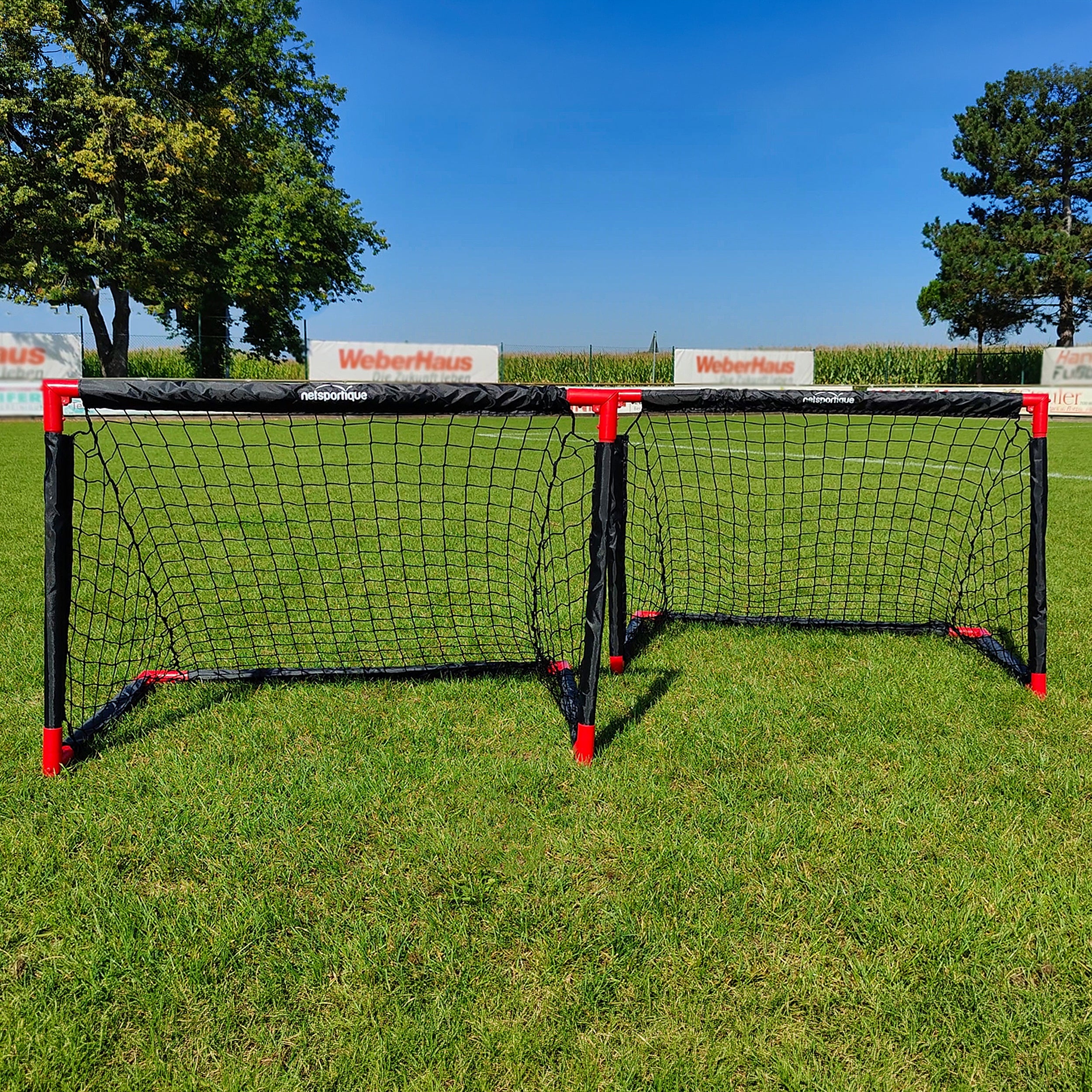 Foldable football goal - 90cm x 60cm - free ball Netsportique