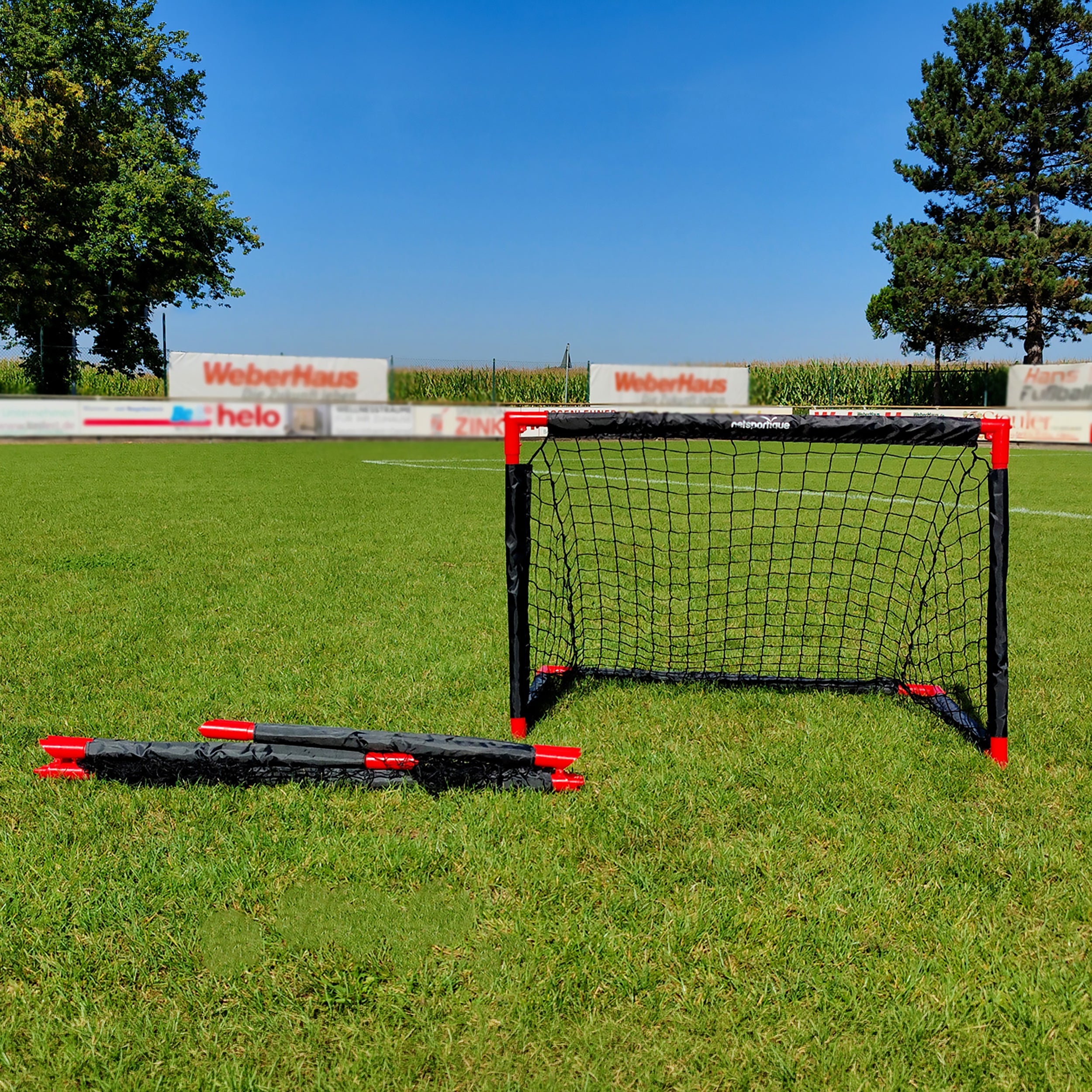 Foldable football goal - 90cm x 60cm - free ball Netsportique